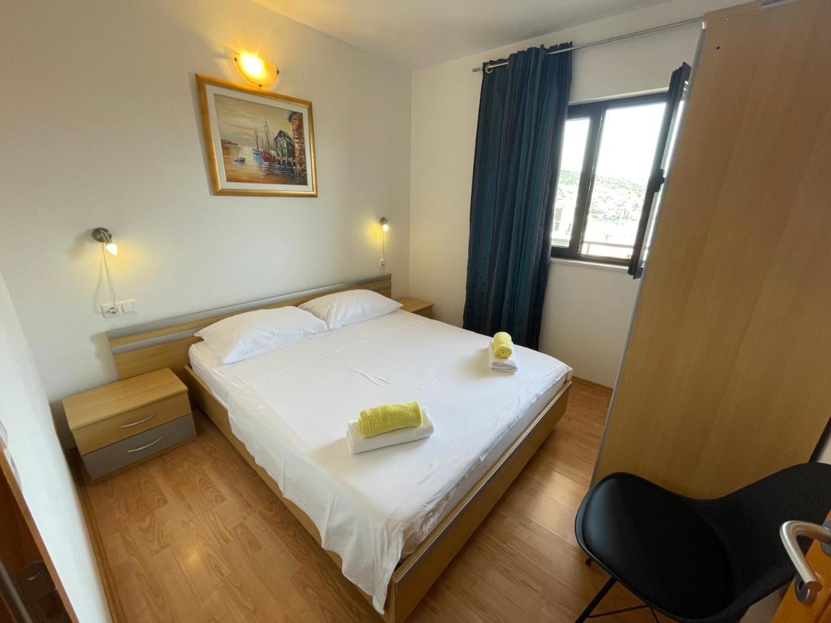 Apartment Jakasa Trogir Extérieur photo